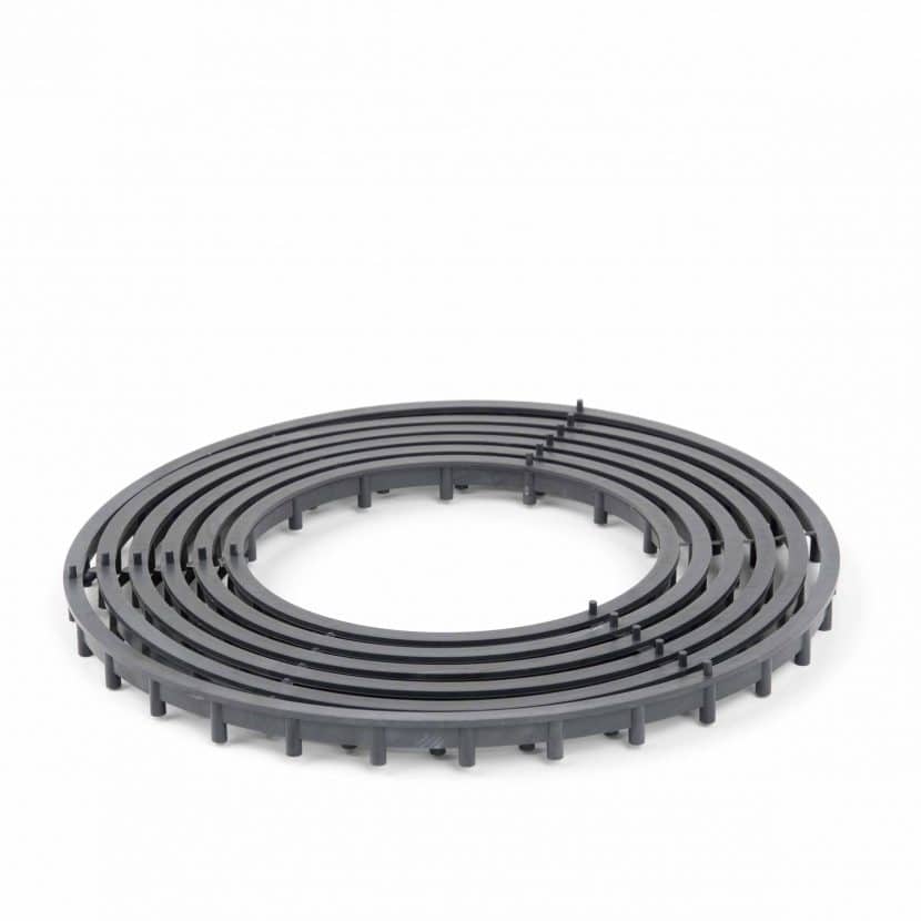 Concrete spacer discus for construction
